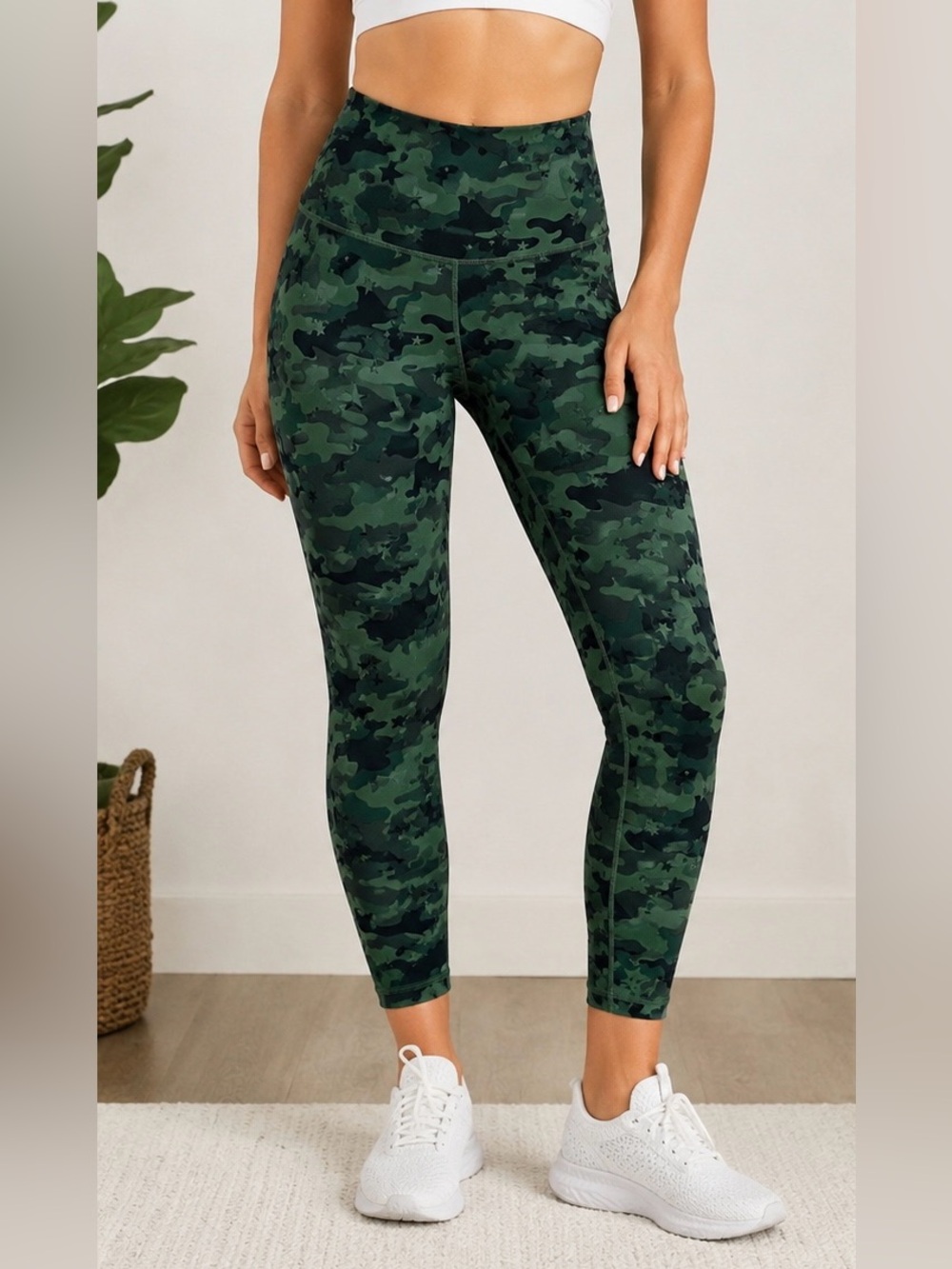 Fabletics PowerHold 7/8 High Waisted Camo Star Leggings Est. Medium